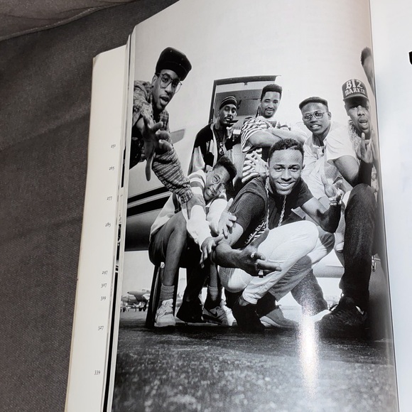 Vintage The Vibe History of Hip Hop by Vibe Magazine.  1999. - Picture 8 of 12